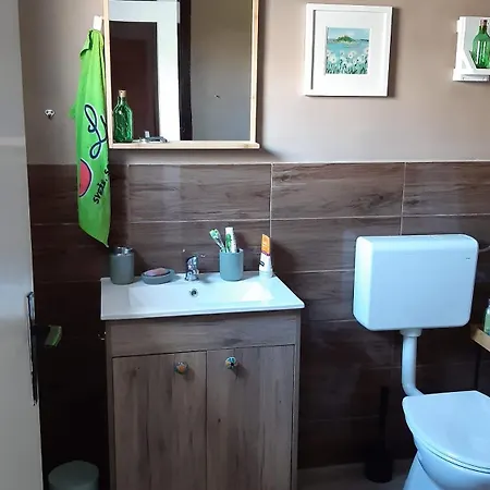 Apartment Hisa Tarka