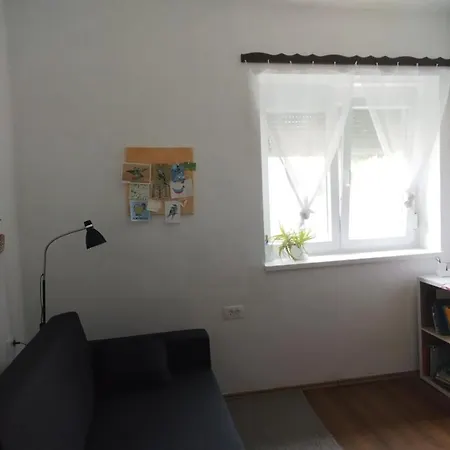 Apartment Hisa Tarka *